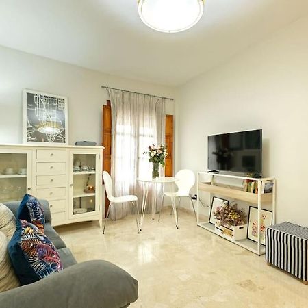 Pajaritos Center Suite By Valcambre Σεβίλλη Εξωτερικό φωτογραφία